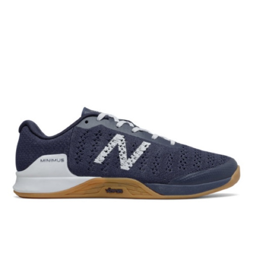 EUC New Balance Minimus Prevail | Navy | size 12